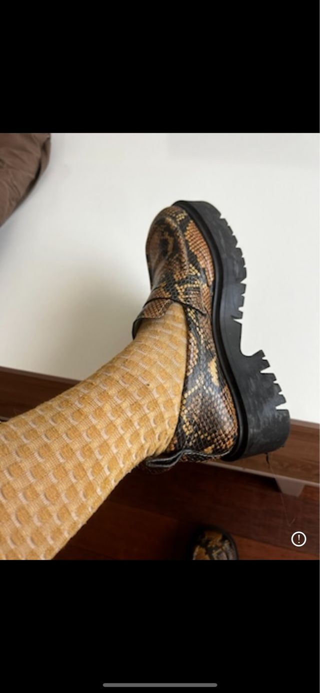 Mocasines Bimba y Lola piel serpiente