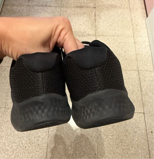 Zapatillas Skechers Arch Fit Negras Talla 40