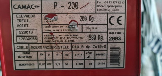 Montacargas Eléctrico CAMAC y estructura.