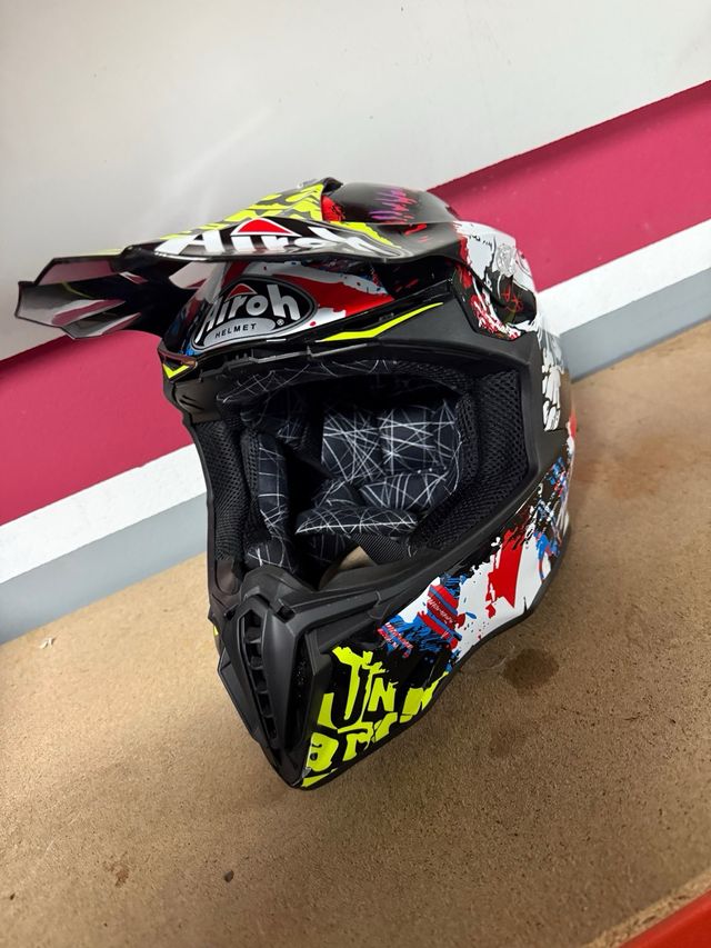 Casco Motocross Airoh