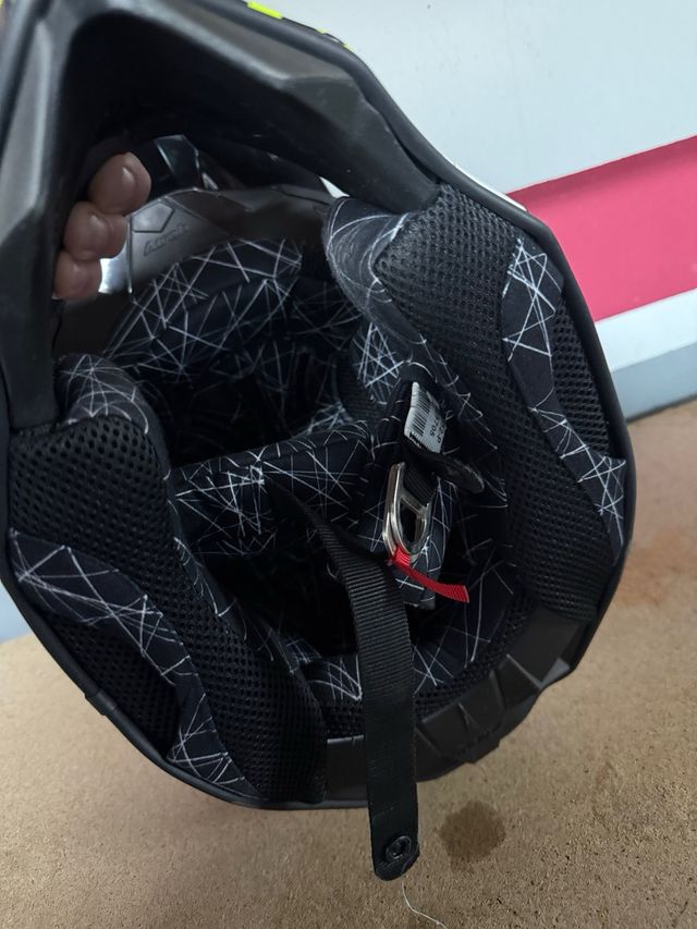 Casco Motocross Airoh