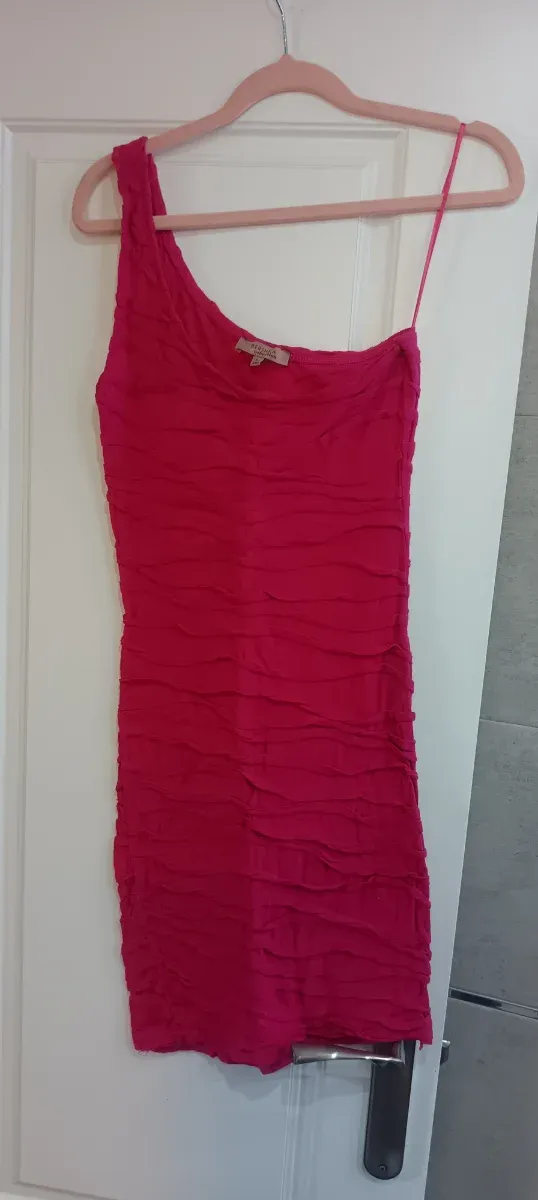 Vestido Bershka rosa talla L