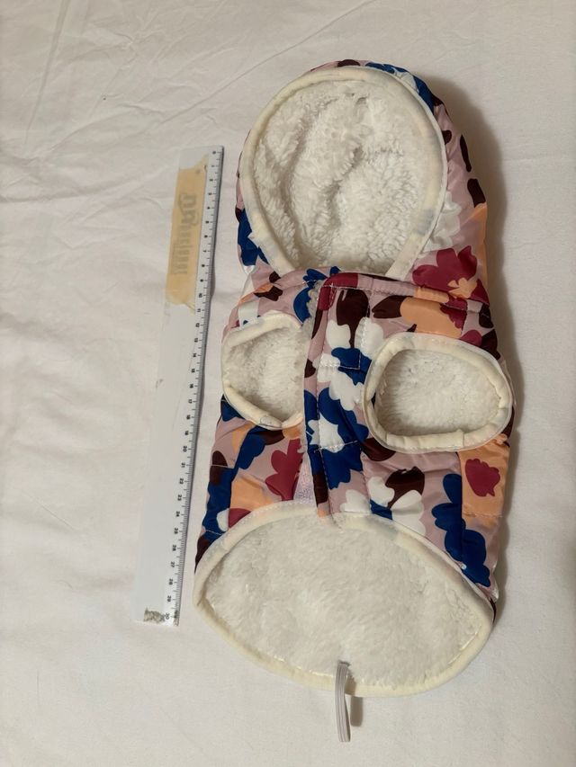 Ropa para gato o perro estampado floral. Talla S