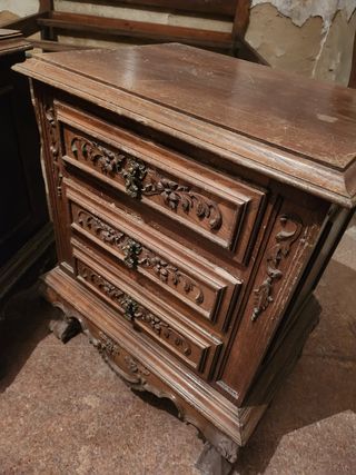 Habitación antigua para resttaurar