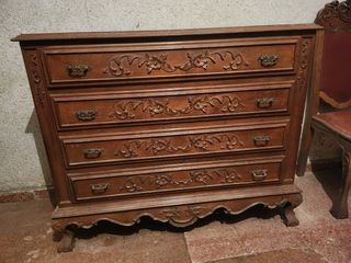 Habitación antigua para resttaurar