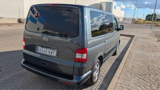 Furgoneta Volkswagen Multivan T5 