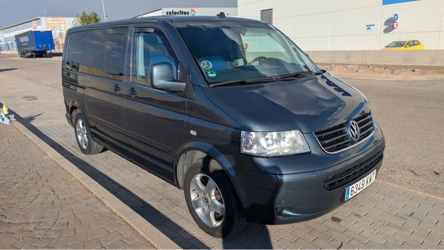 Furgoneta Volkswagen Multivan T5