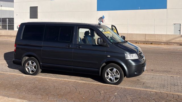 Furgoneta Volkswagen Multivan T5