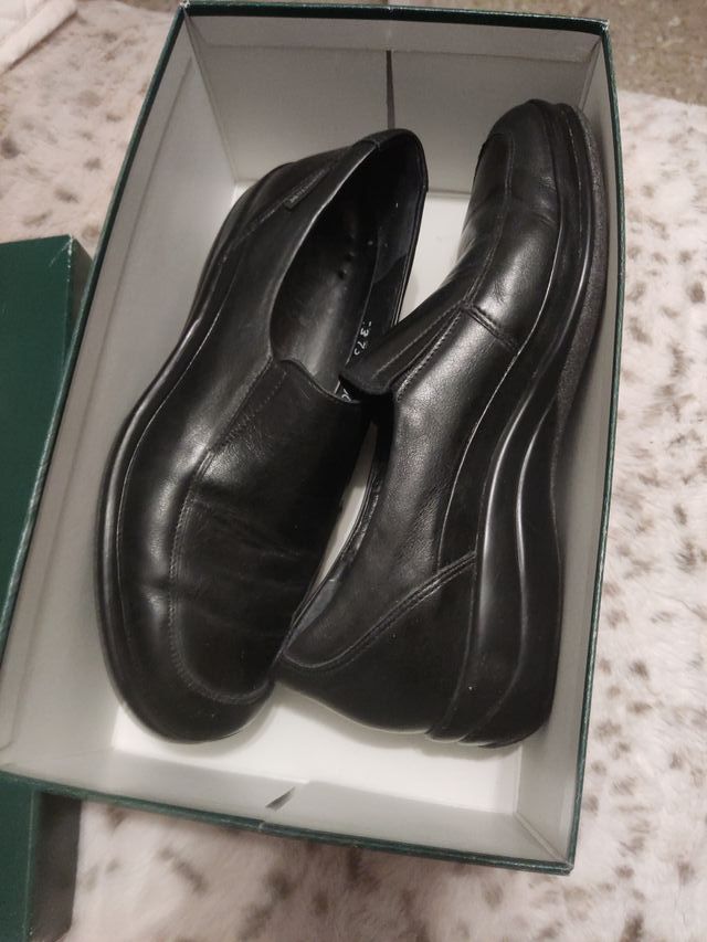 Zapatos de piel Mephisto negros