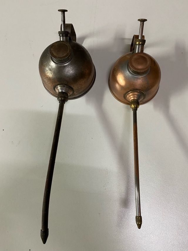 2 Aceiteras Antiguas de Cobre