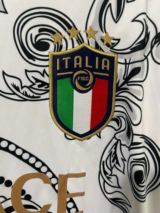 Camiseta Italia Versace