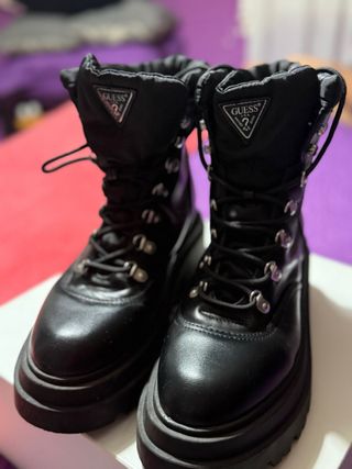 Botas Guess Negras