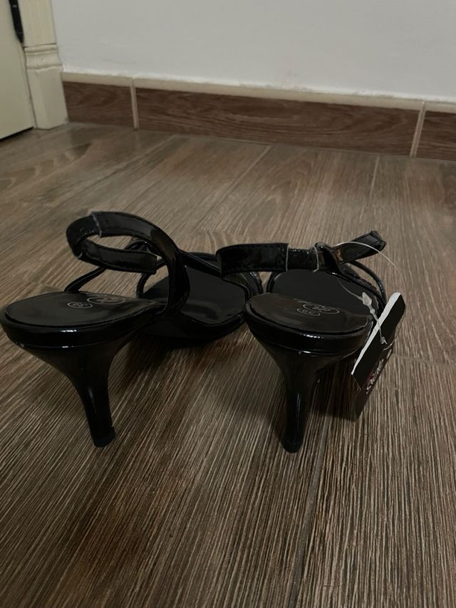 Sandalias Inside tacón negro/plata T.39