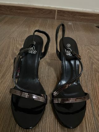 Sandalias Inside tacón negro/plata T.39