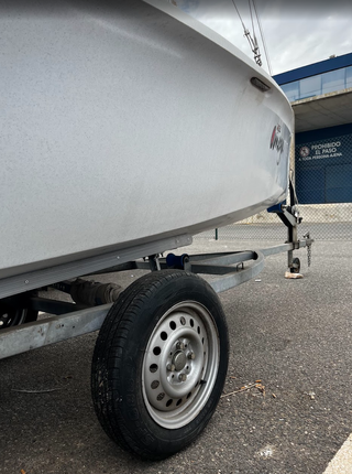 Vela Ligera Topper Omega