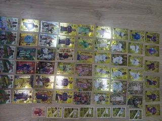Collezione cromoschi calcio Panini + di 61 palloni