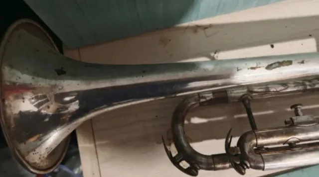 Trompeta Besson 600 London