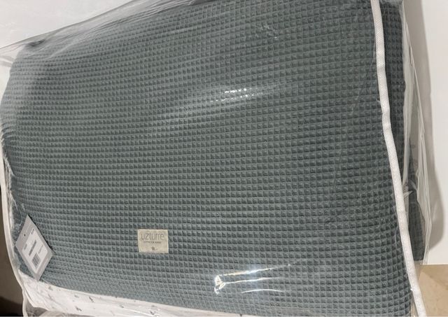 Edredón y protector cuna UZTURRE nuevo