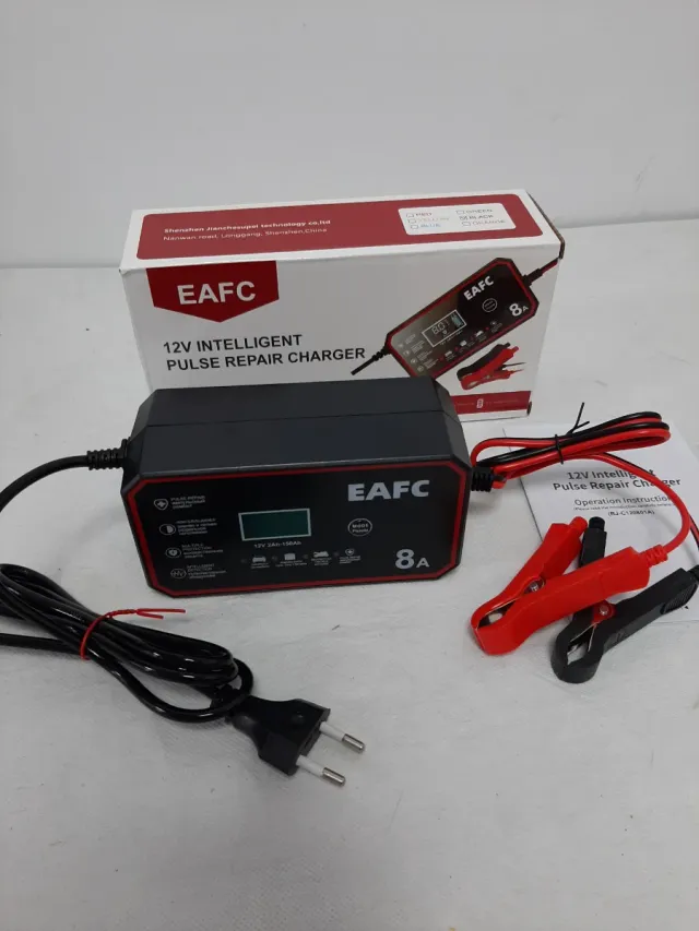 Cargador Batería coche/moto EAFC 12V 8A