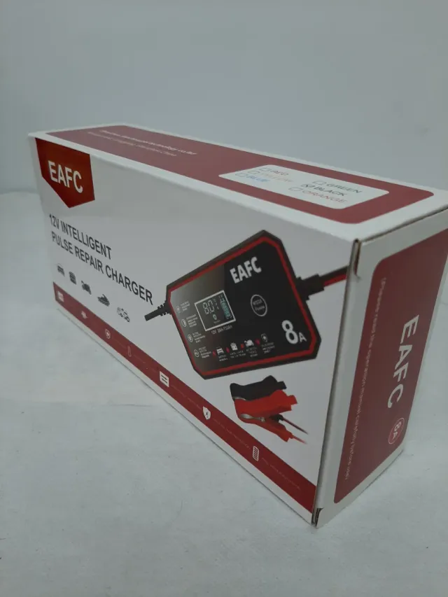 Cargador Batería coche/moto EAFC 12V 8A