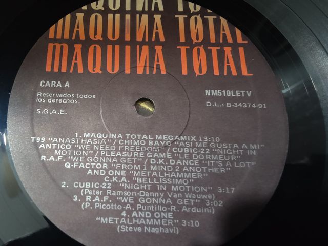 Vinilo Maquina Total 2
