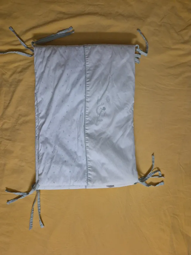 Protector cuna + funda nórdica + sábanas