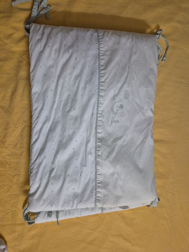 Protector cuna + funda nórdica + sábanas