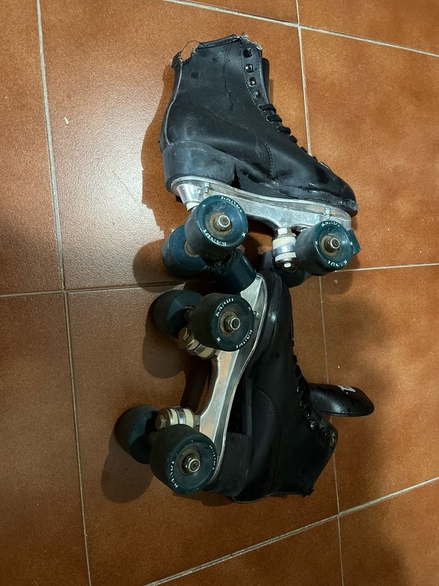 Patines negros talla 36