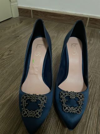 Zapatos de fiesta azul con pedrería