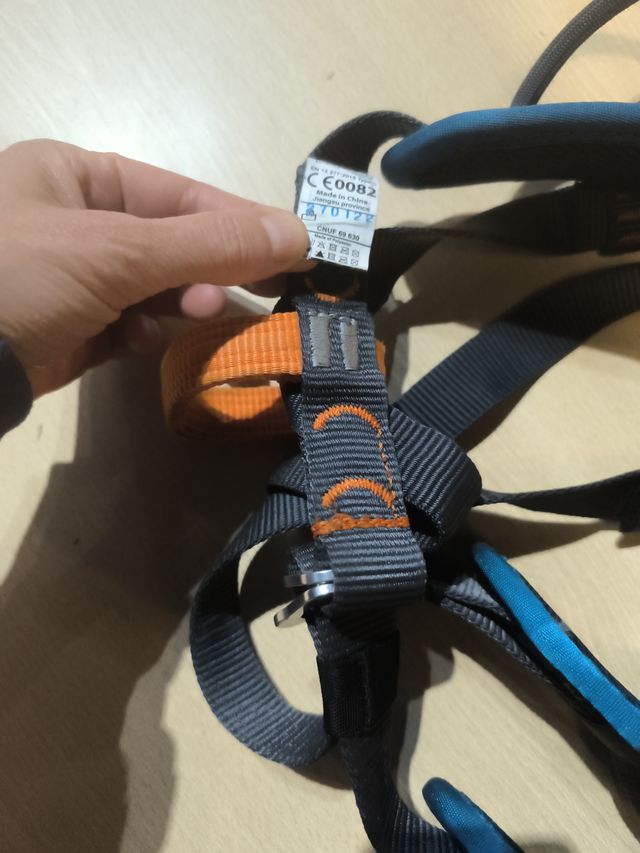 Arnés de escalada infantil