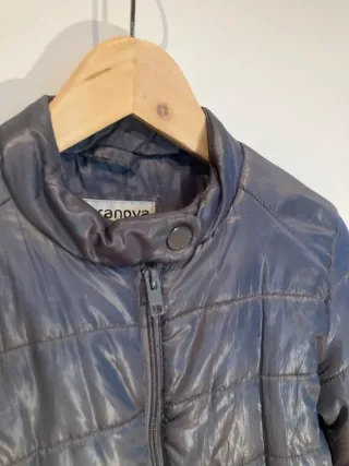 Chaqueta acolchada gris marca Terranova