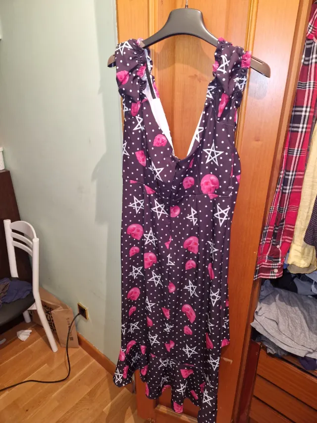 Vestido calaveras y estrellas talla L