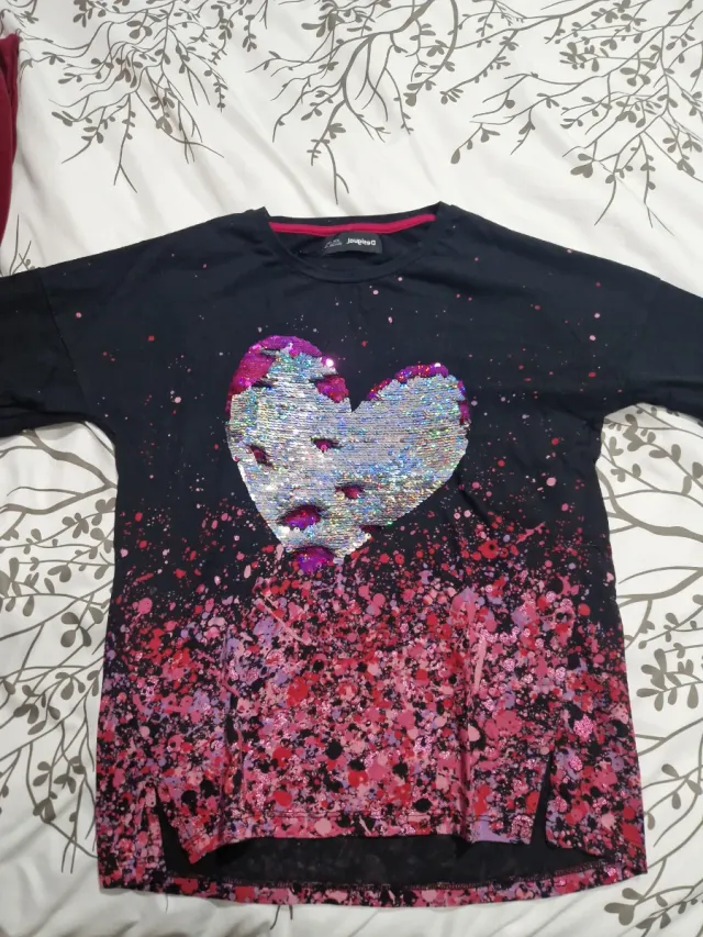 Camiseta Desigual Corazón Lentejuelas Talla 9-10