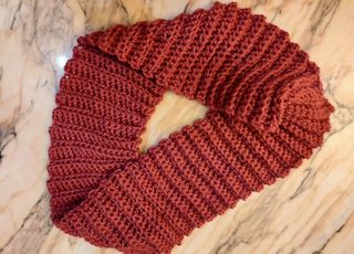 Cuello bufanda lana suave hecho a mano rosa