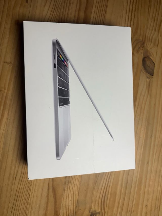 MacBook Pro 13 16GB Gris