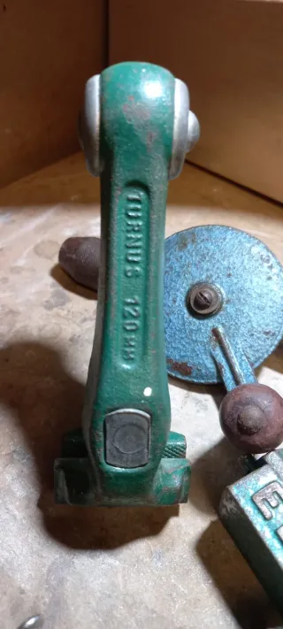 Herramientas Joyería: mordaza tornillo y Taladro