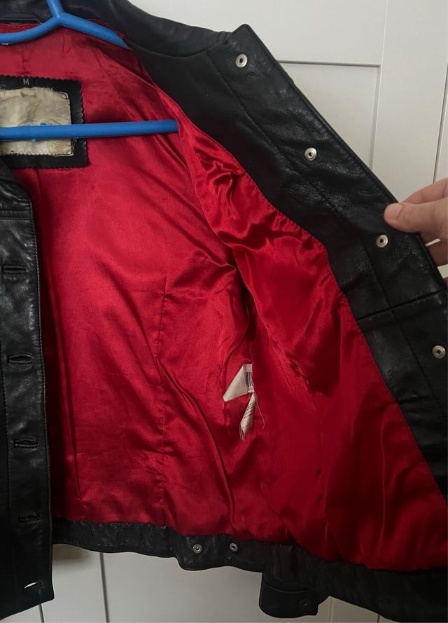 Cazadora de piel 100%, negra Talla M