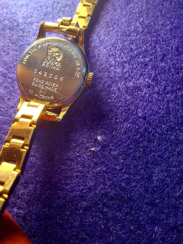 Reloj Dogma 20mm bañado oro 18k 10 micras cuerda