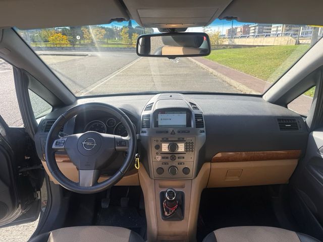 Opel Zafira 1.9 CD ti 150 CV COSMO  7 plazas