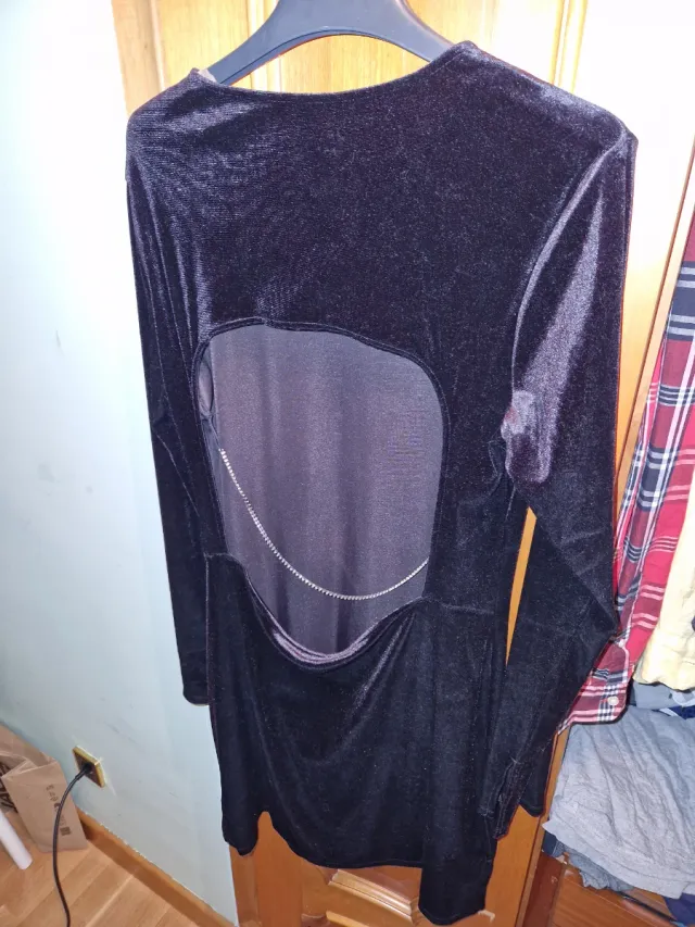 Vestido de terciopelo negro