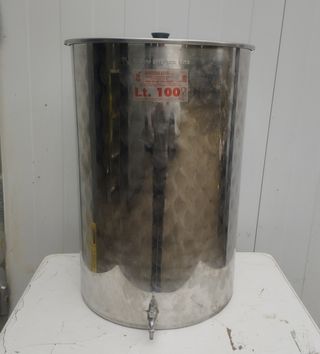 Depósito Acero Inox 100L con Grifo