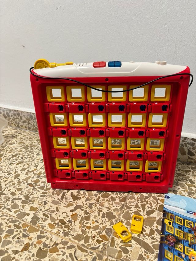 Juego ¿Quién es Quién? Extra Electrónico