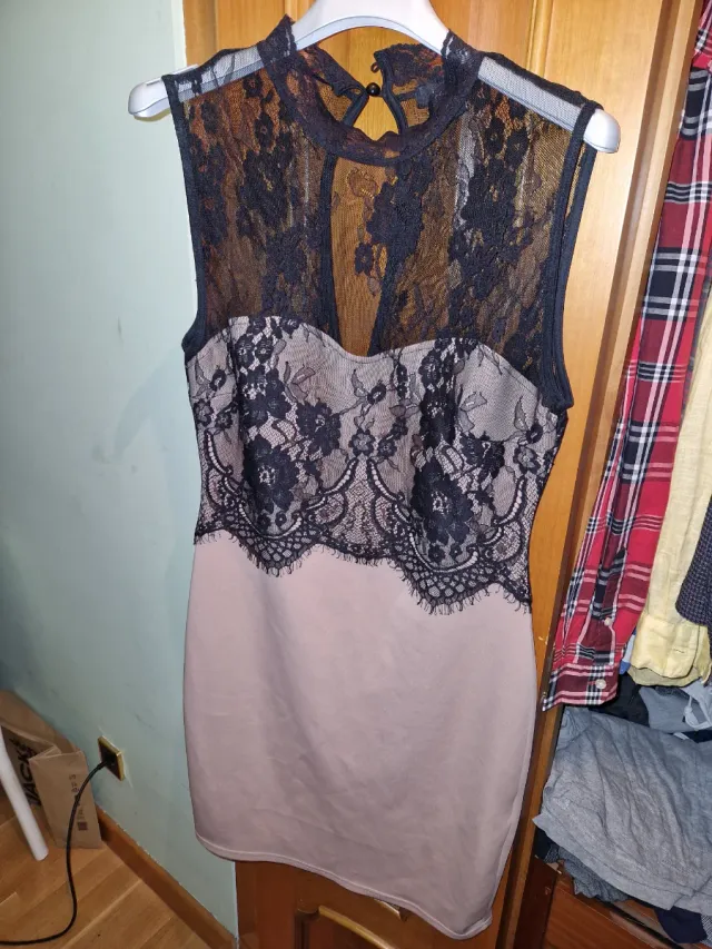 Vestido Beige y Negro Encaje Talla L