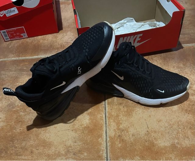 Nike Air Max 270 Playeras Negras