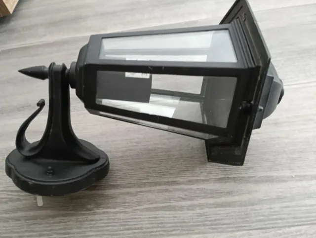 Farolillo negro exterior