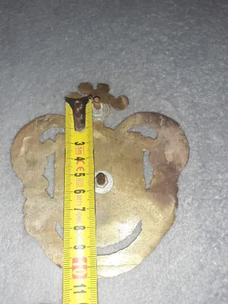 Insignia latón-bronce UMIGA 13x12 ver