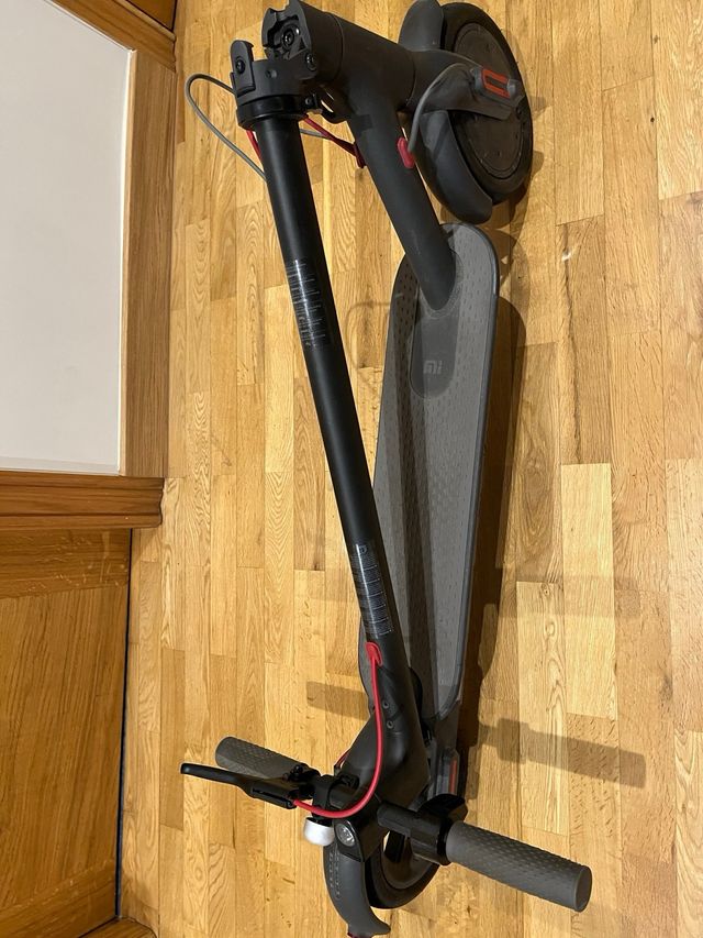 Patinete Eléctrico Xiaomi Essential