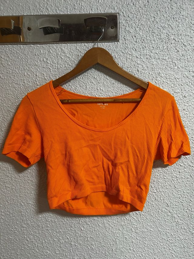 Top naranja de lefties