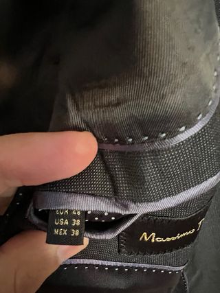 Traje de hombre azul marino