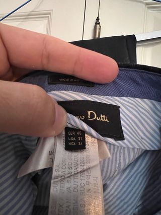 Traje de hombre azul marino